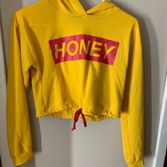 Clothes - Picture 5 of 8